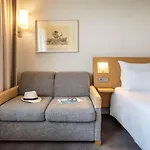Novotel Paris Malmaison 4*