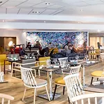 Novotel Paris Malmaison Hotel 4*