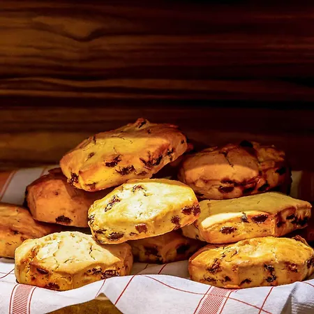 Otel Novotel Paris Malmaison 4*