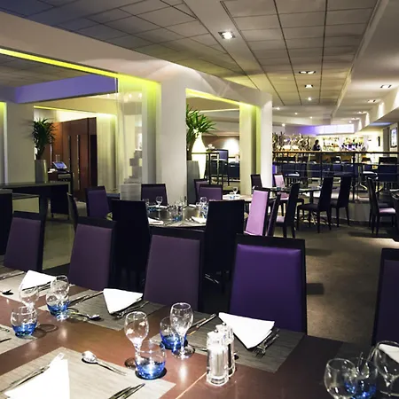 Novotel Paris Malmaison Otel Rueil-Malmaison