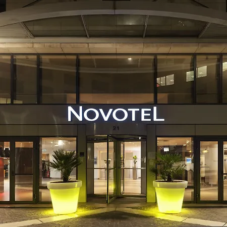 Novotel Paris Malmaison Szálloda 4*