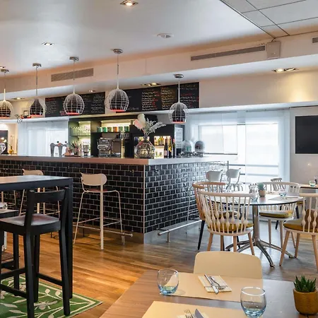 Novotel Paris Malmaison 루얼말메이슨
