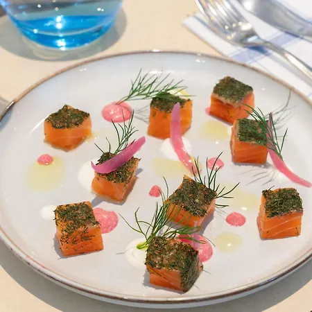 Novotel Paris Malmaison 호텔 4*