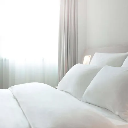 Novotel Paris Malmaison 4* 루얼말메이슨