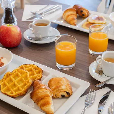 Novotel Paris Malmaison 4* 루얼말메이슨