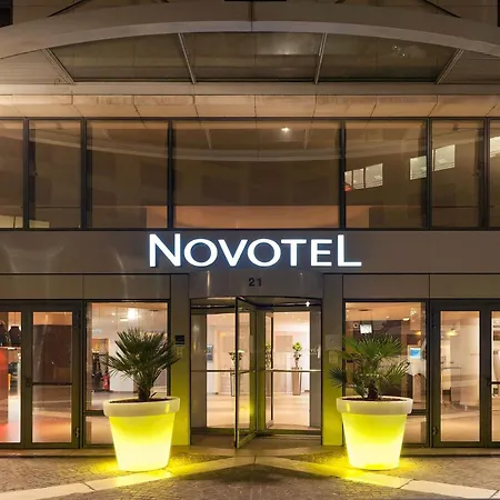 Novotel Paris Malmaison 4* 루얼말메이슨