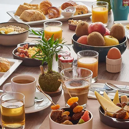 Novotel Paris Malmaison 루얼말메이슨