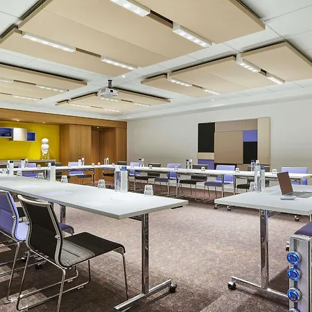 Novotel Paris Malmaison Szálloda 4*
