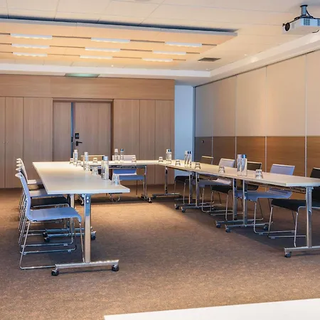 Novotel Paris Malmaison 4* Rueil-Malmaison