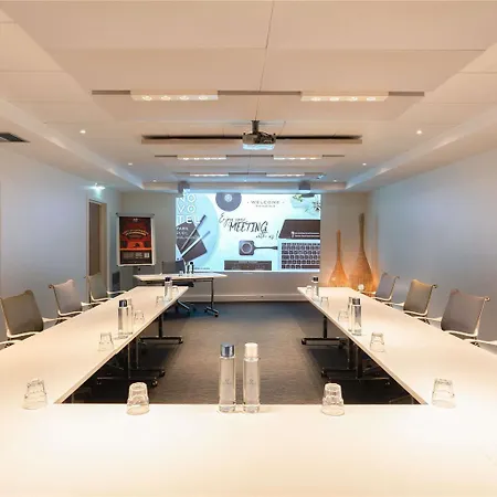 Novotel Paris Malmaison 4*