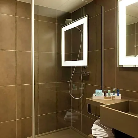 Novotel Paris Malmaison Hotel