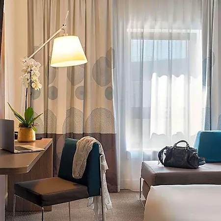 Novotel Paris Malmaison 4* Rueil-Malmaison