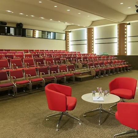 Otel Novotel Paris Malmaison