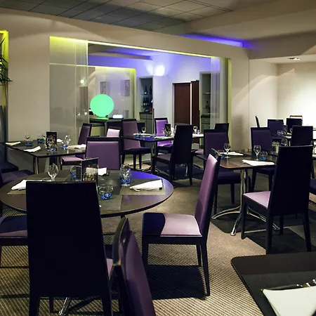 Novotel Paris Malmaison Otel
