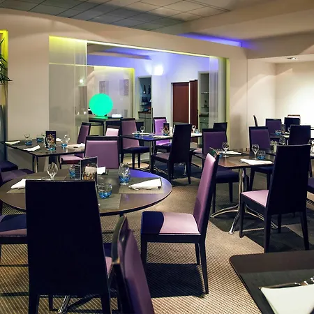 Novotel Paris Malmaison Otel